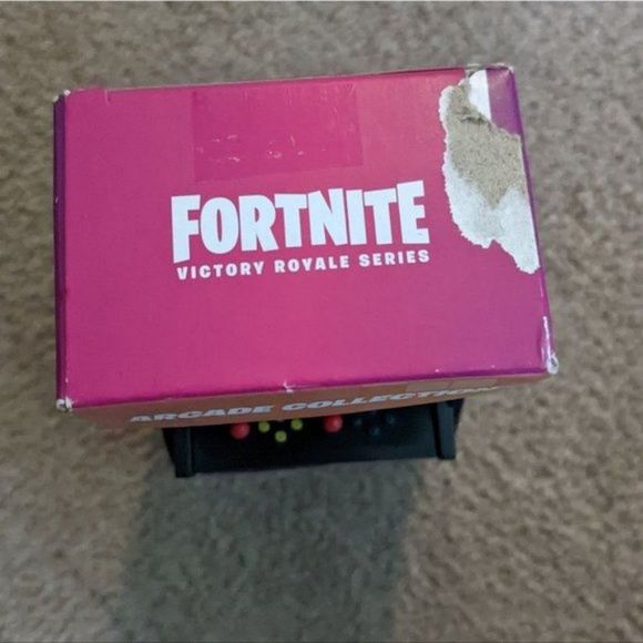 Fortnite Card Game Unopened Damaged Dog - Picture 3 of 8